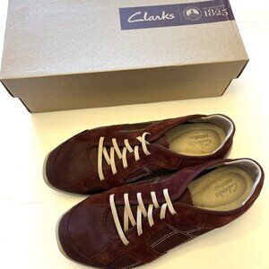 Women's Clarks Arbor Jade Burgundy Slip On Suede Sneakers Size 9.5